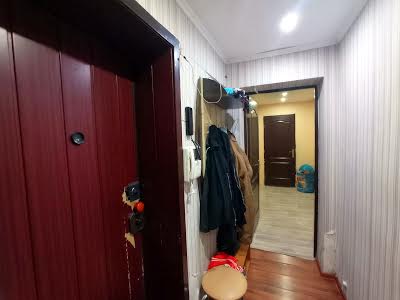 квартира за адресою Солідарна вул., 2
