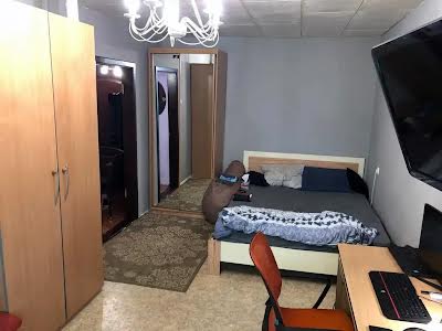 квартира по адресу Любарского ул. (Білостоцького), 84