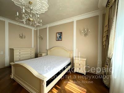 квартира за адресою Кудрявський узвіз, 3-Б