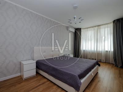 квартира за адресою Драгоманова вул., 4-А