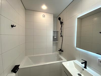 квартира за адресою Салютна вул., 2к16