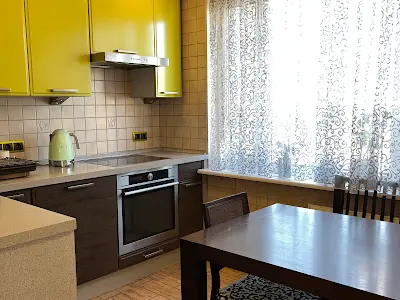 квартира за адресою Композитора Лятошинського вул., 8