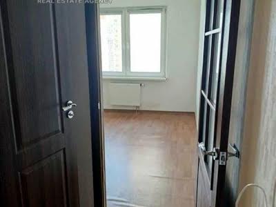 квартира за адресою Бориса Гмирі вул., 16а