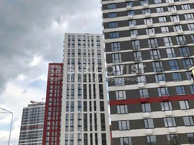 квартира за адресою Олександра Олеся вул., 10