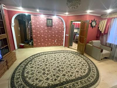 квартира за адресою Степана Бандери вул., 49/2