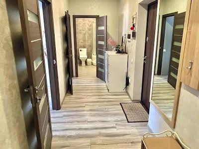 квартира за адресою Юнацька вул., 19