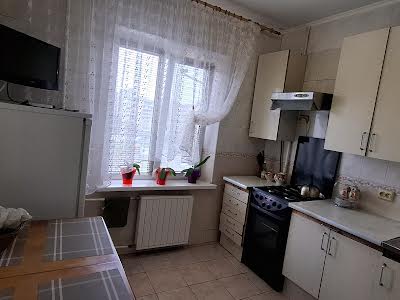 квартира за адресою Ревуцького вул., 29