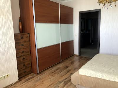 квартира по адресу Краковская ул., 15/17