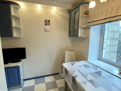 квартира за адресою Велика Васильківська вул. (Червоноармійська), 136