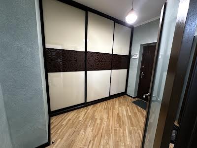 квартира за адресою Князя Святослава пл., 5