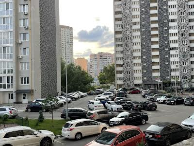 квартира за адресою Ревуцького вул., 54