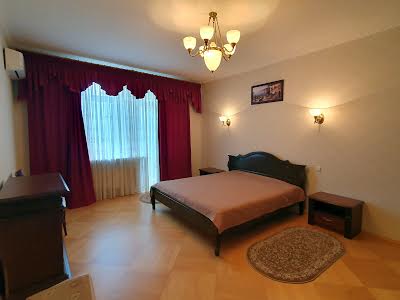 квартира за адресою Провіантська вул. (Галі Тимофєєвої), 3