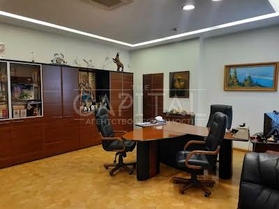 коммерческая по адресу Михаила Грушевского ул., 34/1