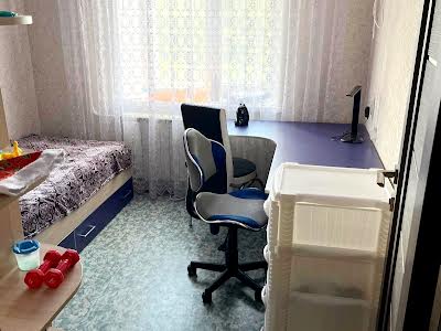 квартира за адресою Металургів вул., 32а