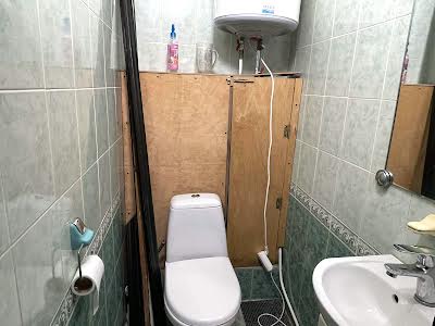 квартира за адресою Автозаводська вул., 89а