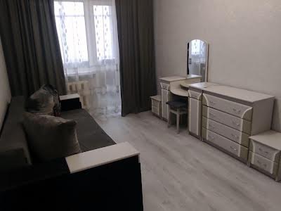 квартира по адресу Драгоманова ул., 7