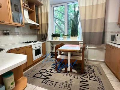 квартира за адресою Івана Світличного вул. (Петровського), 6