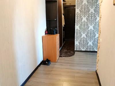 квартира по адресу Нижнеднепровская ул., 4