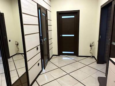квартира по адресу Черновола просп., 73