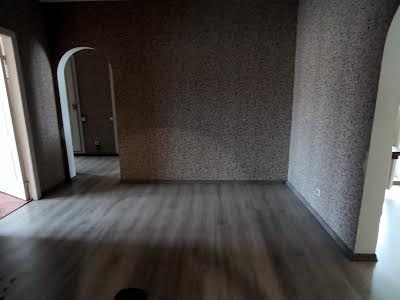 квартира по адресу Ревуцького, 18