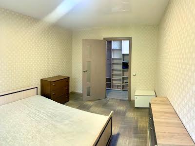 квартира за адресою Героїв просп., 11