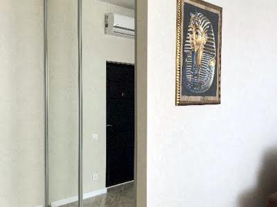 квартира по адресу Французский бульв., 26/1