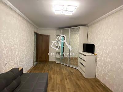 квартира за адресою Тинка, 16