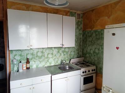 квартира за адресою Зотчих, 32