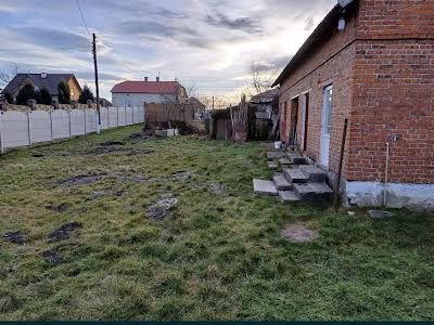 дом по адресу центральна, 40