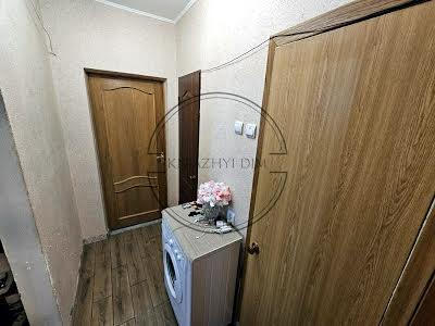 квартира за адресою Райдужна вул., 4