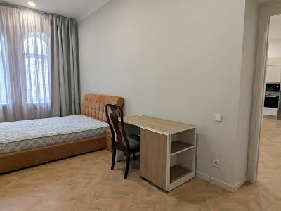 квартира по адресу Лютеранская ул., 13