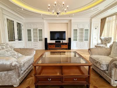квартира за адресою Олександра Кониського вул., 44