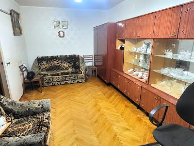 квартира за адресою Зої Гайдай вул., 7Б