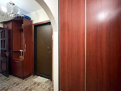 квартира за адресою Михайла Лушпи просп., 22