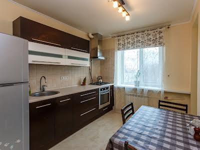 квартира за адресою Раїси Окіпної вул., 1