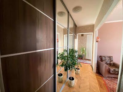 квартира за адресою Івана Миколайчука вул., 13