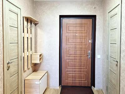 квартира за адресою Василя Симоненка вул., 105