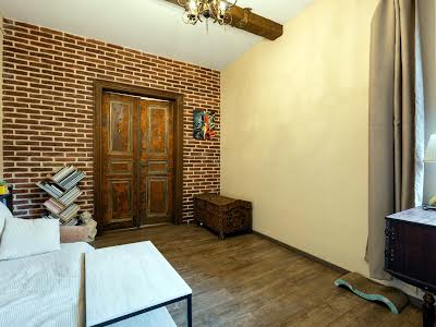 квартира за адресою Лисенка, 29