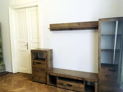 квартира за адресою Миколи Леонтовича вул., 5