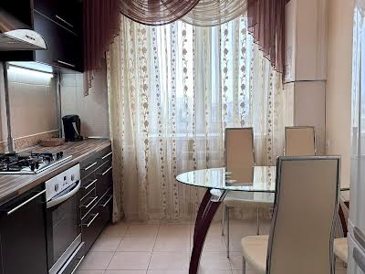 квартира за адресою Калинова вул., 81