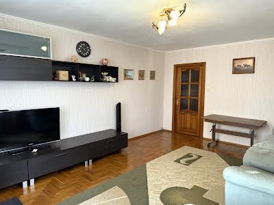 квартира за адресою Братів Зерових вул. (Червонопартизанська), 14-Б