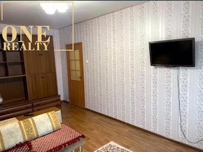 квартира за адресою Михайла Максимовича вул. (Онуфрія Трутенка), 7-В