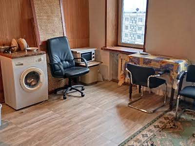 квартира за адресою Бакинська вул., 37а