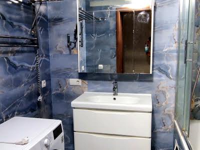 квартира за адресою Академіка Глушкова просп., 9е