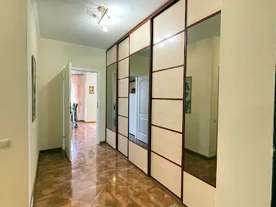 квартира по адресу Раисы Окипной ул., 8