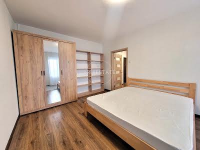 квартира за адресою Драгоманова вул., 8-Б