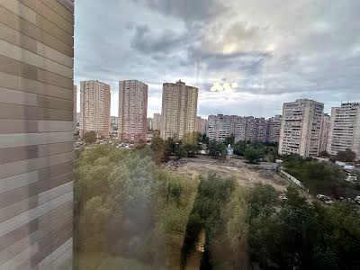 квартира за адресою Ревуцького вул., 54б