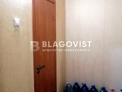 квартира за адресою Михайла Максимовича вул. (Онуфрія Трутенка), 7-В