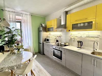 квартира за адресою Регенераторна вул., 4 к10