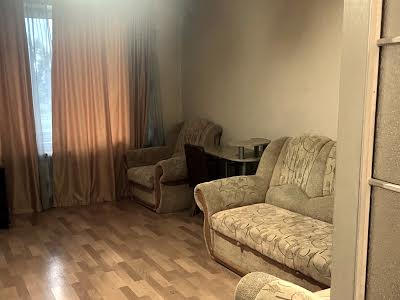 квартира по адресу Анны Ахматовой ул., 18